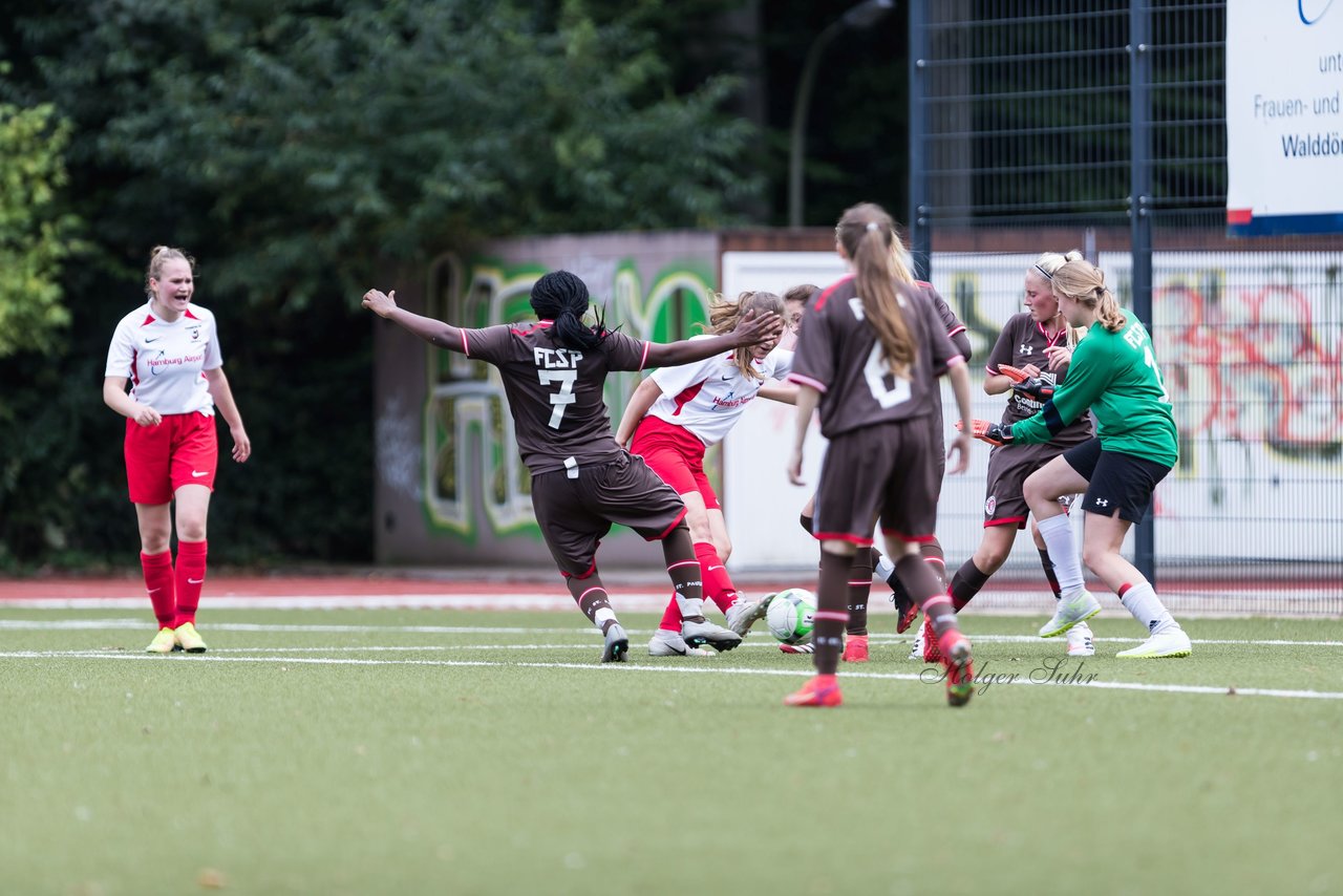 Bild 310 - wBJ Walddoerfer - St. Pauli : Ergebnis: 6:0